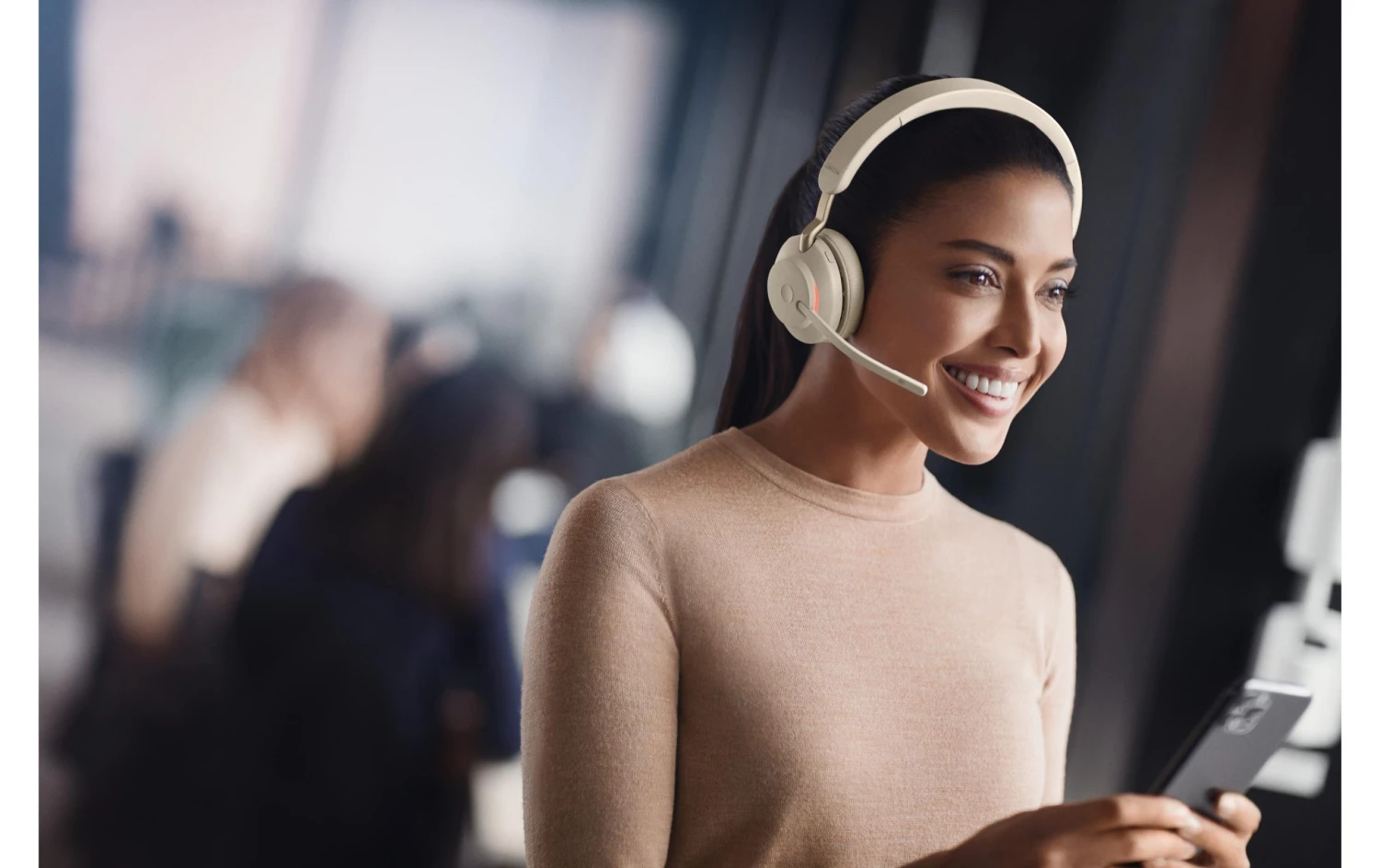 Jabra Headset Evolve2 65 Mono UC Beige, USB-A - Telefon Headsets 3 Jabra Headset Evolve2 65 Mono UC Beige, USB-A - Telefon Headsets – Bild 3